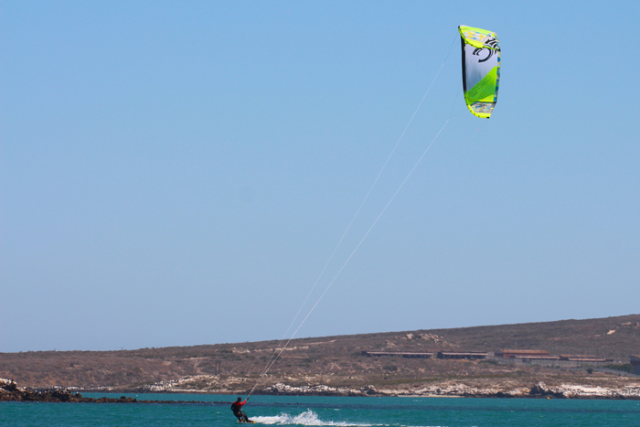 kiteboarding-lagoon-langebaan